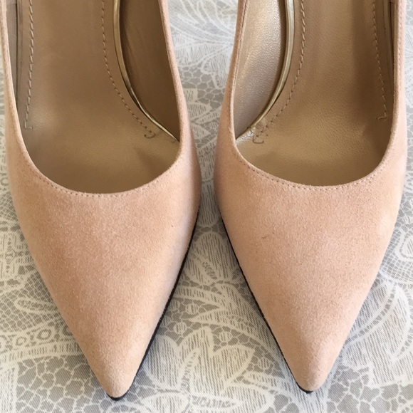 Stuart Weizmann nude suede heels - Picture 3 of 8